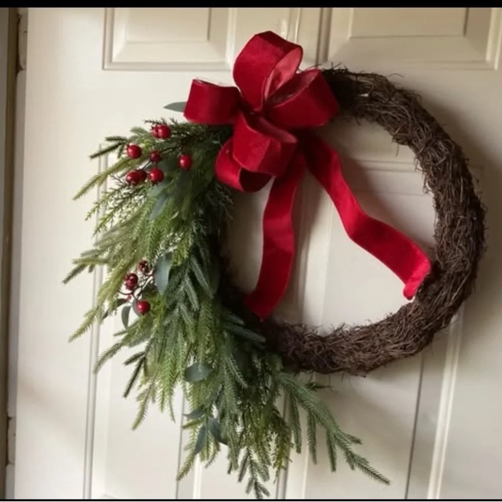 Christmas Door Wreath NWOT